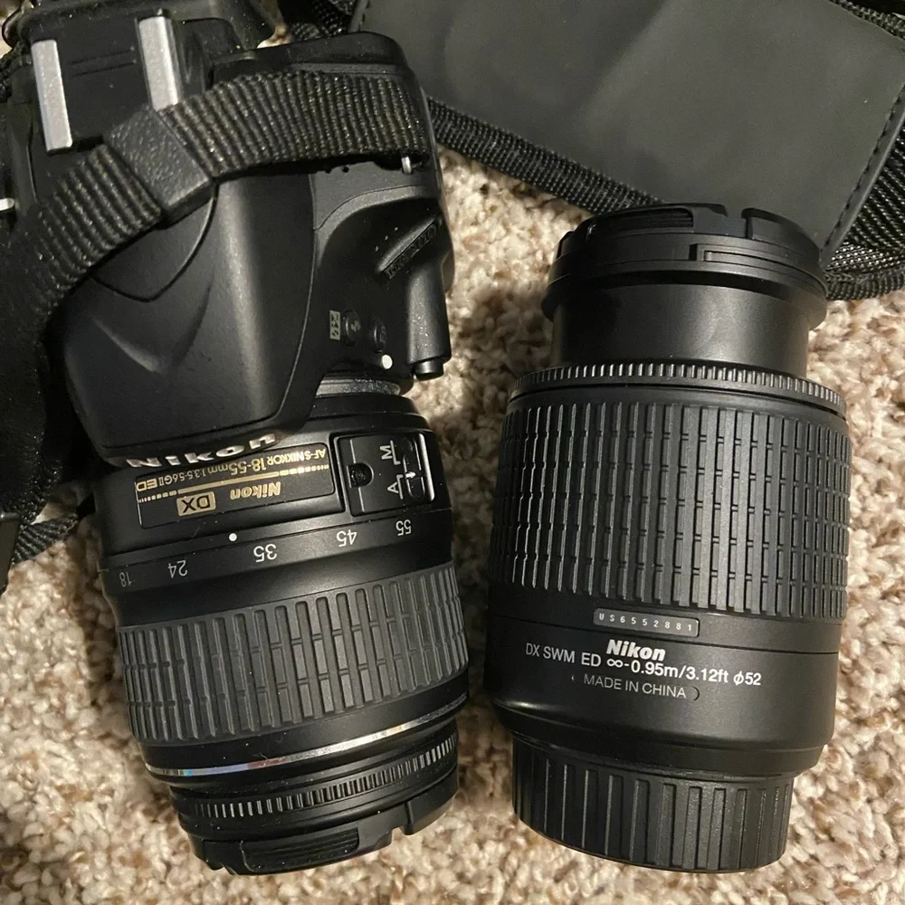 Nikon d3200 with two lenses